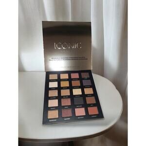 Iconic London Booming & Gleaming Eyeshadow Palette NEW